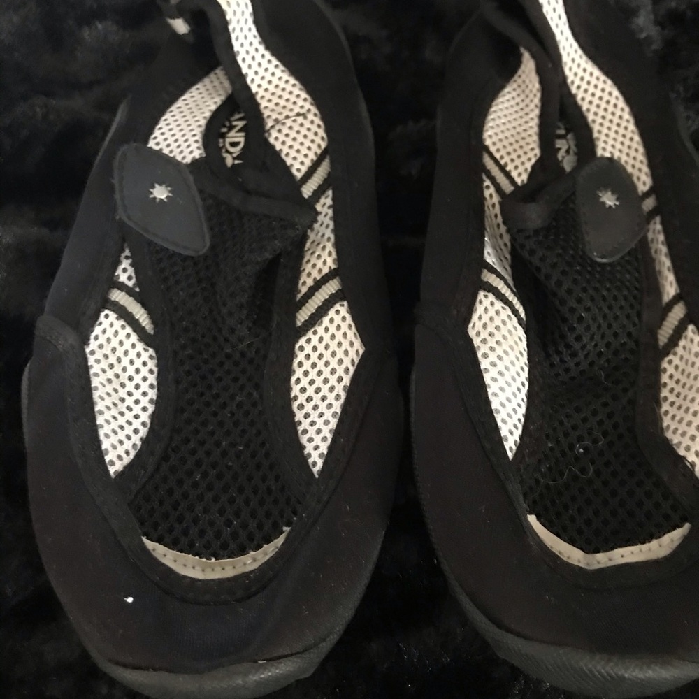 Water shoes